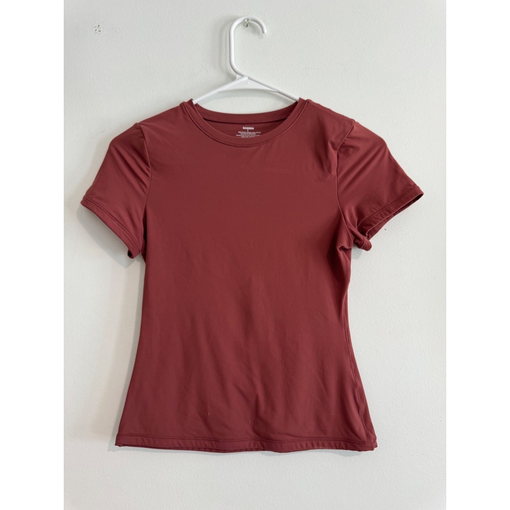 SUUKSESS Athletic Short Sleeve Workout Top Womens Small Red Mahogany Stretch